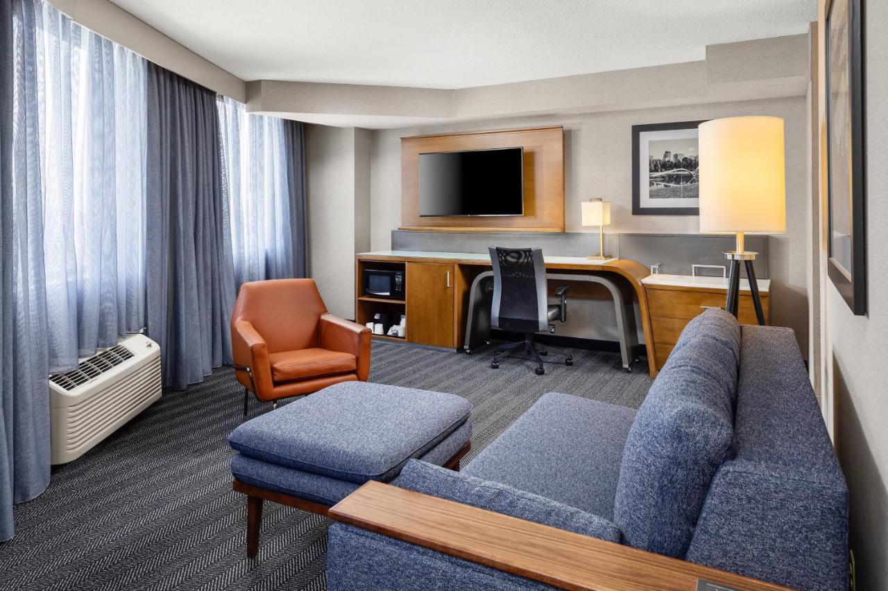 Courtyard By Marriott Minneapolis Downtown Exterior foto